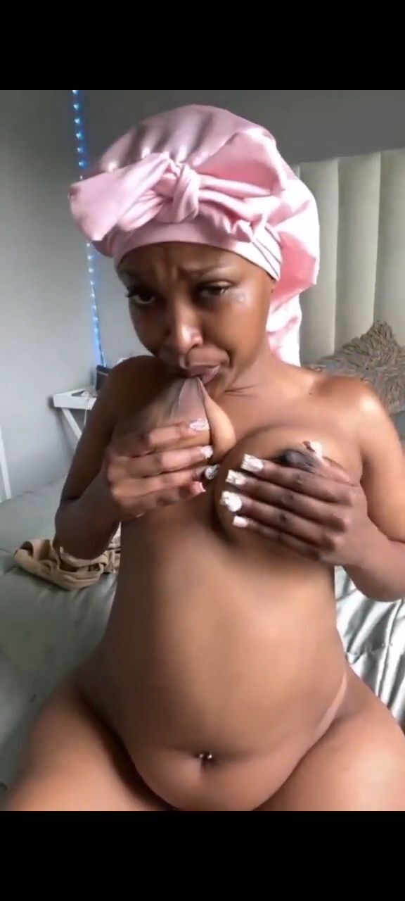 Beautiful mzansi tiddies on this babe!