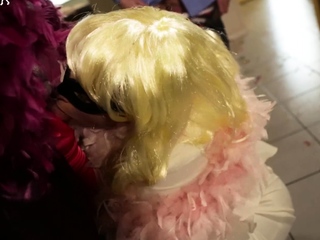 College Amateur Girls Throw Group Sex Party